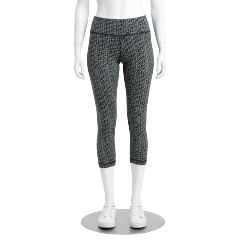 L.L. Bean Gray Geometric Carbon Capri Leggings Sz XS | UPF 50+ Activewear